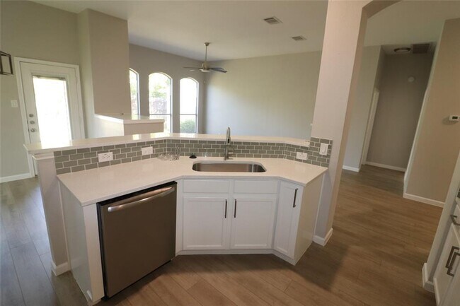 Building Photo - 1309 Wide Antler Cove