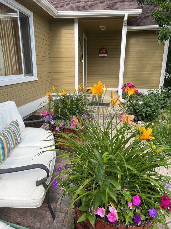 Primary Photo - 1400 Hastings Dr