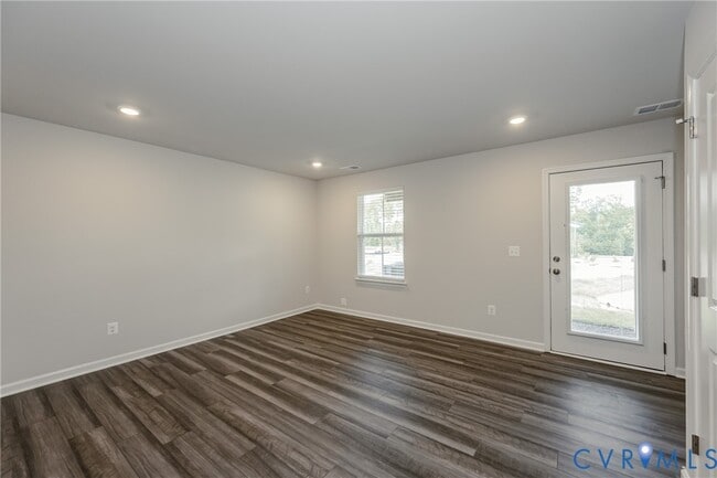 Building Photo - 8757 Whitman Dr