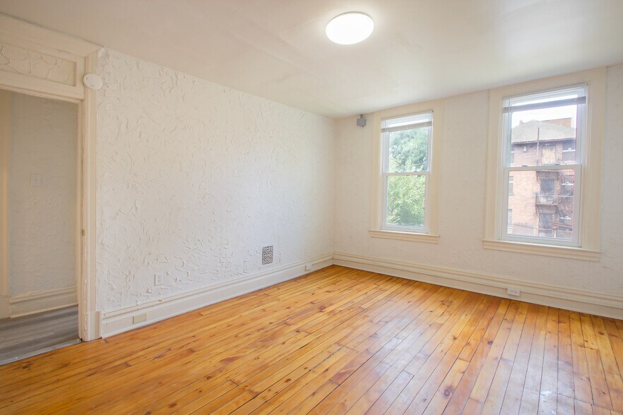 Building Photo - 315 South Ave