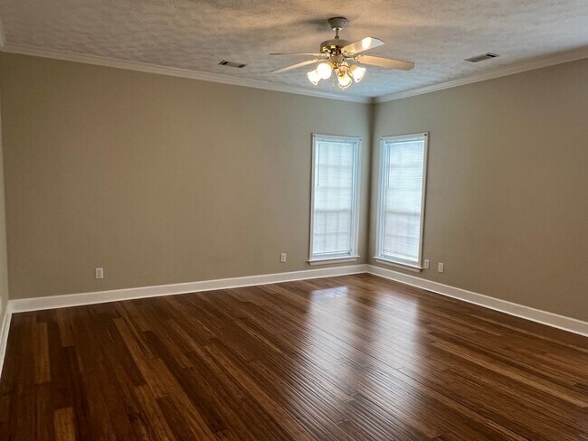 Building Photo - Home for rent in Arrowhead