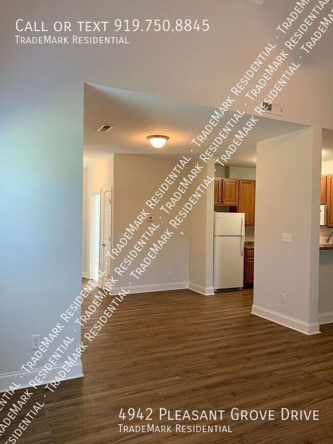 Building Photo - 4942 Pleasant Grove Dr