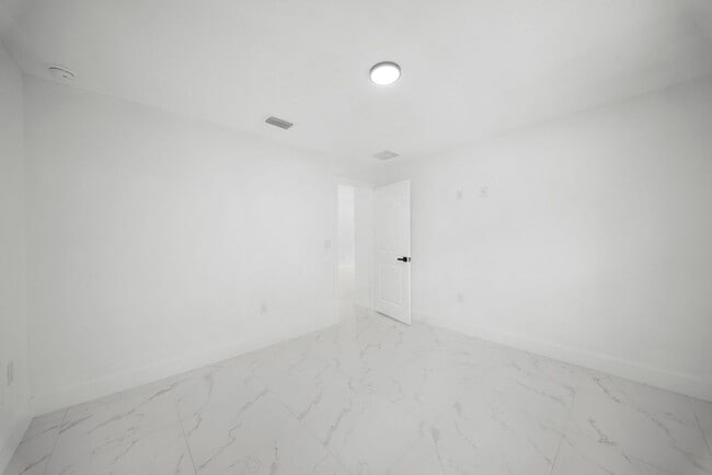 Building Photo - 668-670 CHEMSTRAND ST E