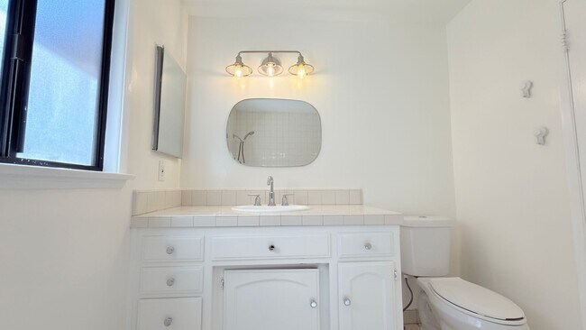 Building Photo - Spacious 4-Bedroom + Bonus Room Home with ...
