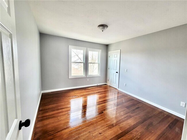 Building Photo - 121 Lowden St
