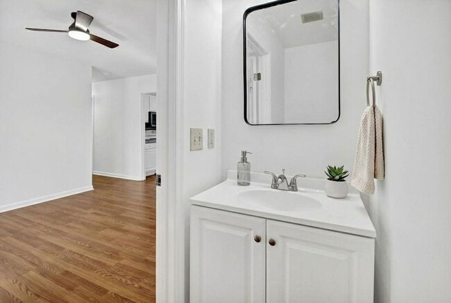 Building Photo - 238 Townes Dr