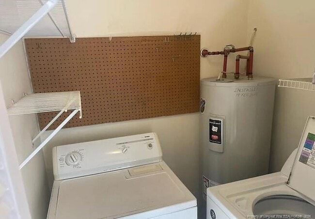 Building Photo - 104 Mallard Cove