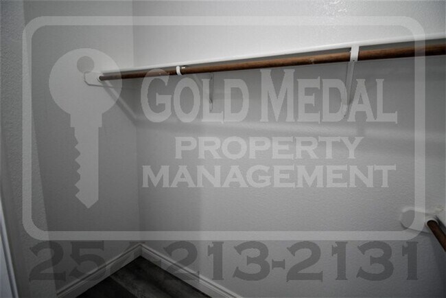 Building Photo - 2513 Jake Dr