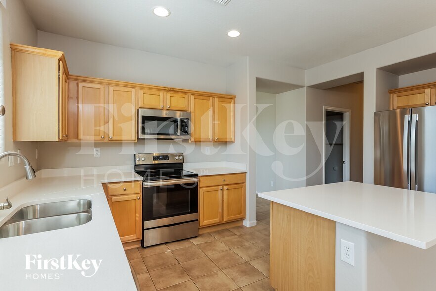 Building Photo - 40108 N Bell Meadow Ct