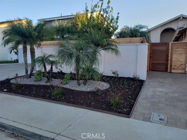 Building Photo - 26476 Vía Lara