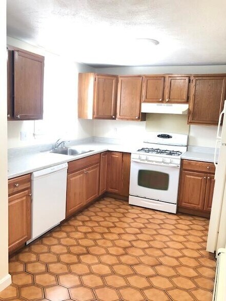 Building Photo - 51 Franklin St