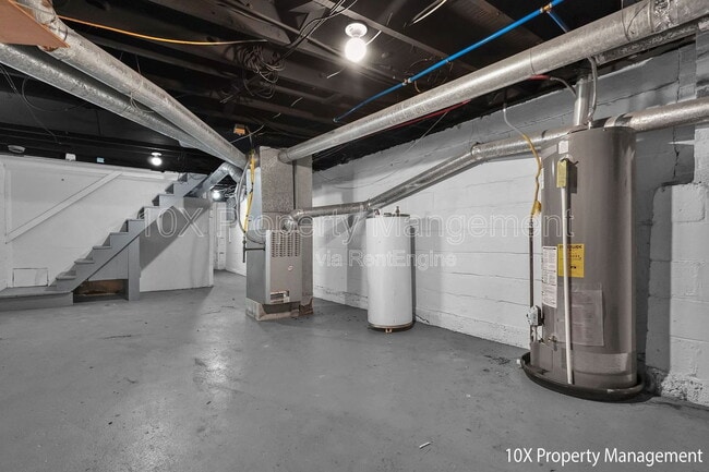 Building Photo - 70 N Powell Ave