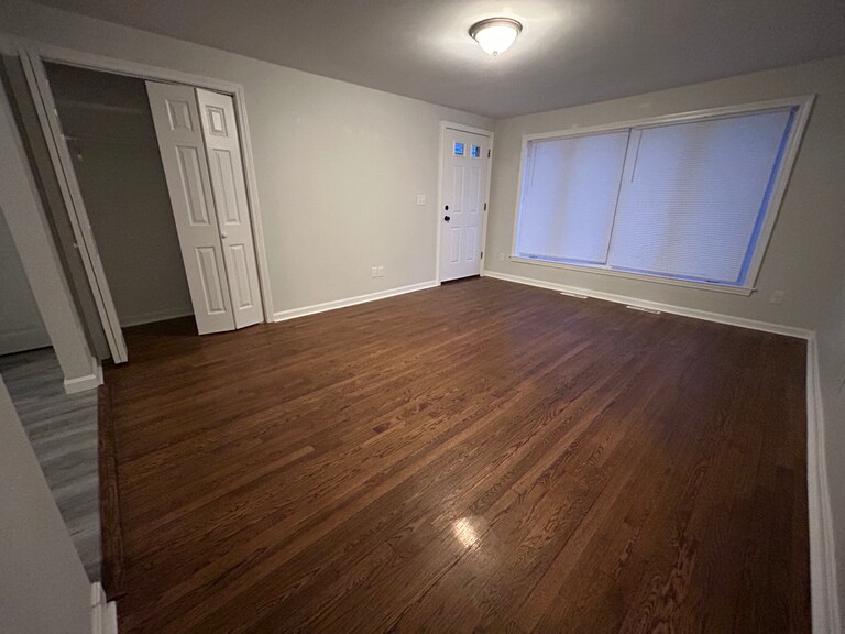 Building Photo - 277 Canton St