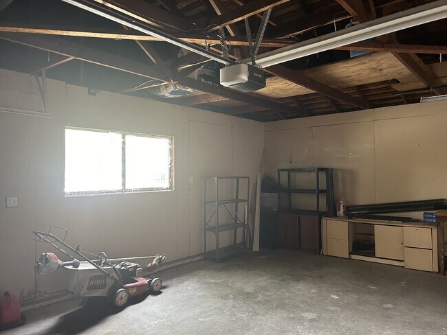 Building Photo - 1726 Idylwood Ct