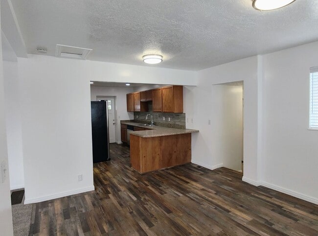 Building Photo - Beautiful 2 Bd 2 Bath Home in Murray