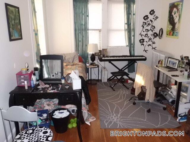 Building Photo - 33 Egremont Rd