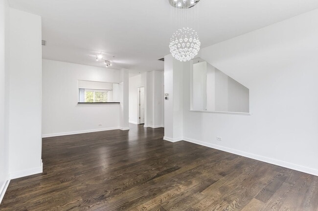 Building Photo - 758 Hanbury Dr