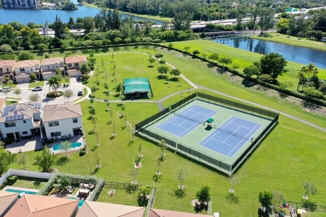 Building Photo - 19278 NE 6th Ave