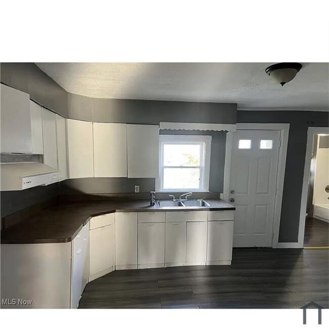 Building Photo - 7612 Colgate Ave