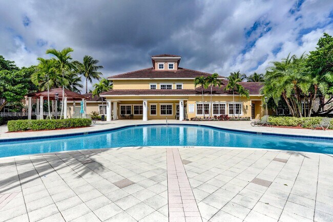 Building Photo - 6511 Emerald Dunes Dr