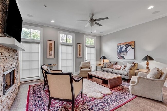 Building Photo - 345 Glen Iris Dr NE