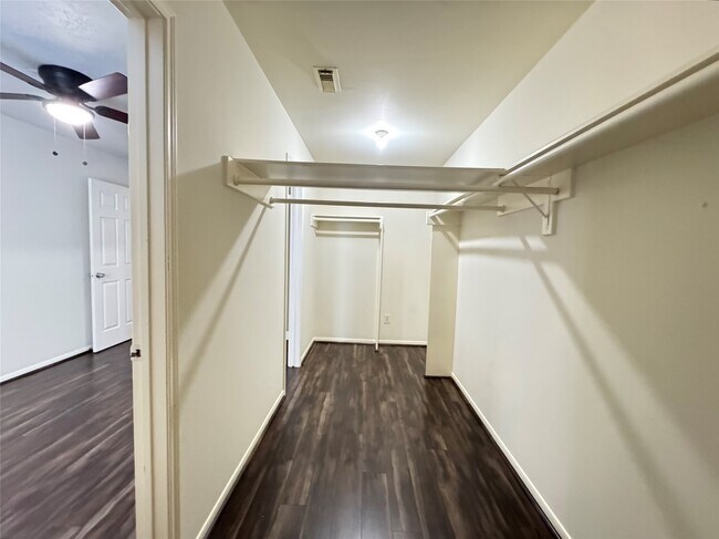 Building Photo - 16315 Cobble Springs Ct