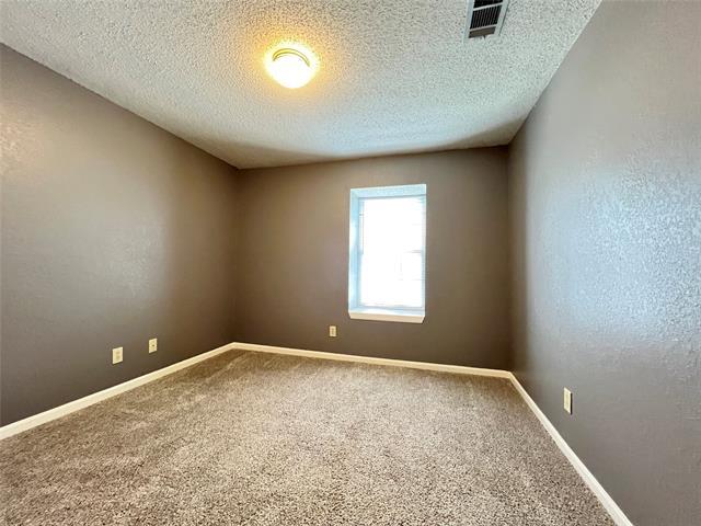 Building Photo - 2019 Longmeadow Ct