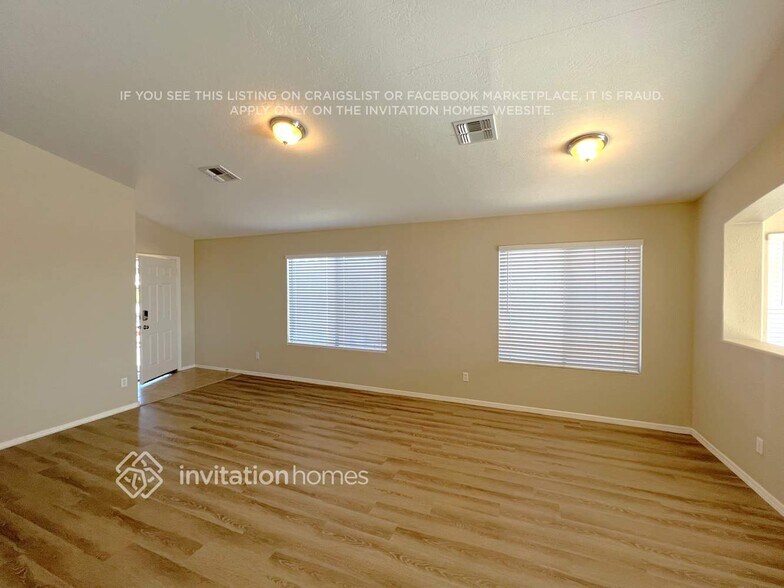 Building Photo - 14879 W Ventura St