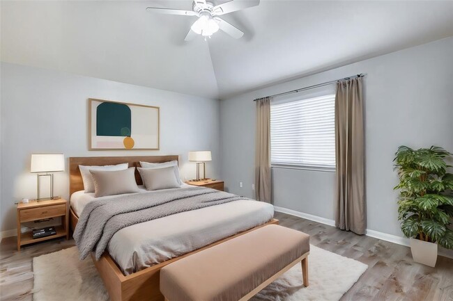 Building Photo - 25331 Clover Ranch Dr