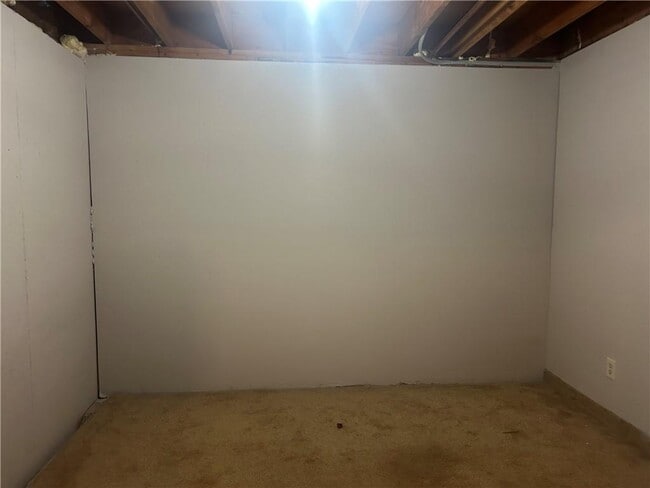 Building Photo - 5053 Gardenia Cir