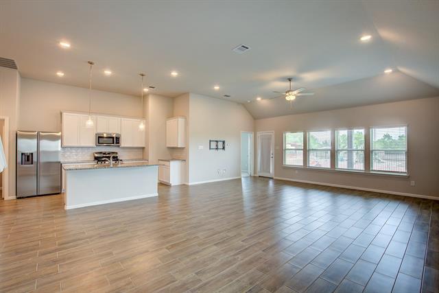 Building Photo - 3613 Bluestem Blvd