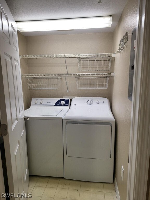 Building Photo - 8288 Key Royal Ln