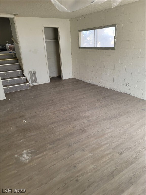Building Photo - 301 Lance Ave