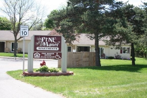 Welcome to Pine Manor Apartments - Pine Manor