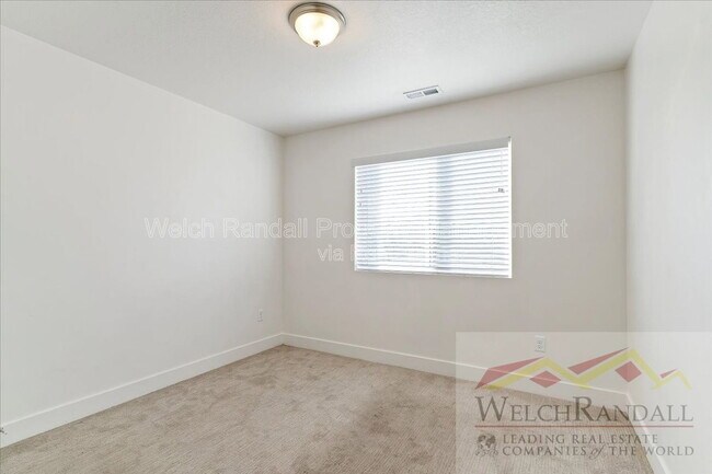 Building Photo - 1177 Shady Brook Ln S