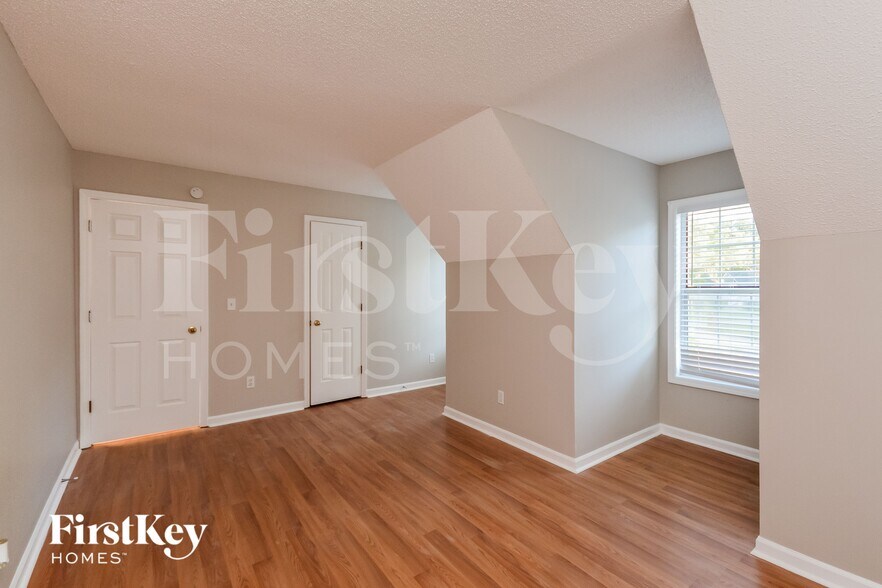 Building Photo - 4781 Meadowlark Dr SE