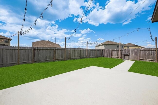 Building Photo - 10027 Yanet Grove Ln