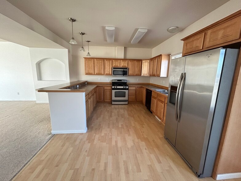 Kitchen - 3916 W 84th Ave