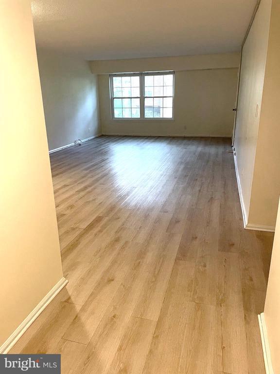 Building Photo - 7651 Tremayne Pl