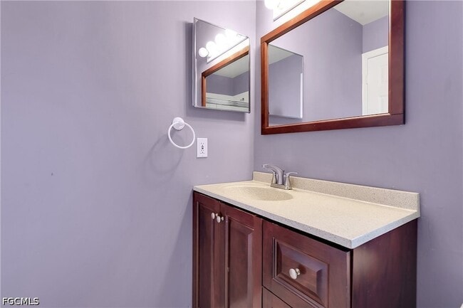 Building Photo - 22203 Seashore Cir