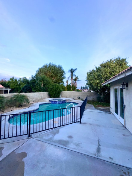 Building Photo - 69932 Willow Ln