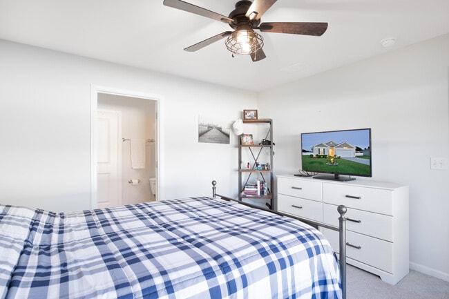 Building Photo - 509 Grass fern Ct