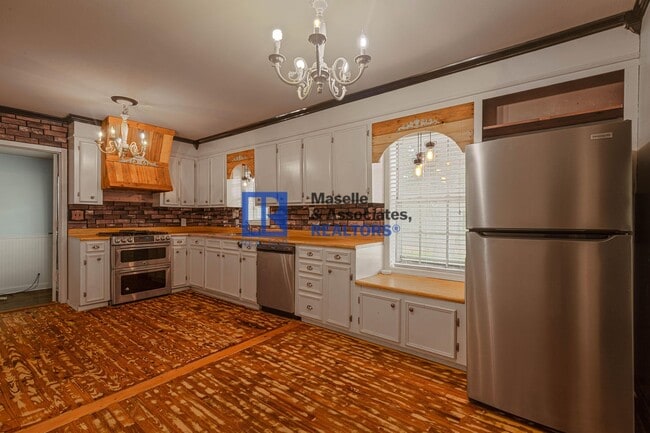 Building Photo - 3 Bed/2 Bath Home in Crystal Springs