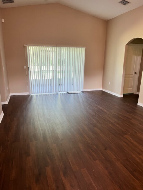 Building Photo - 3821 Covington Ln