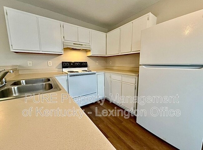 Building Photo - 137 Grinder Ct