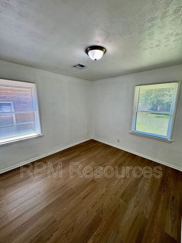 Building Photo - 6716 NW 29th St