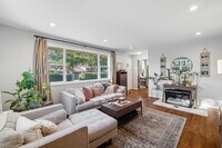 Building Photo - Convenient, Affordable and Updated!!.... F...