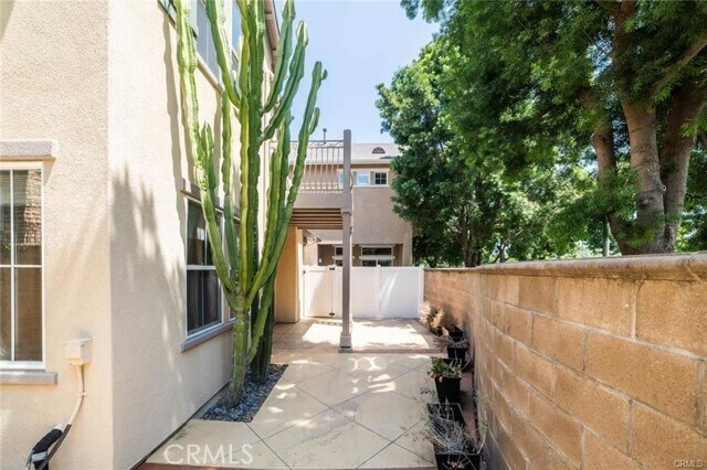 Building Photo - 8 San Clemente