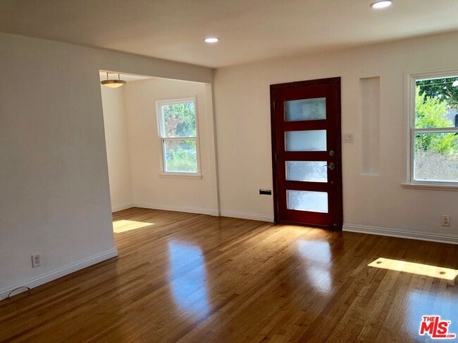 Building Photo - 1727 Franklin St