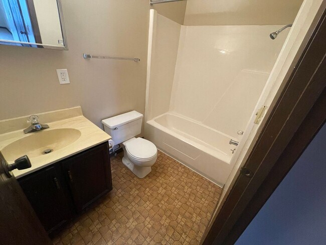 Interior Photo - Wabash Shore Apartments